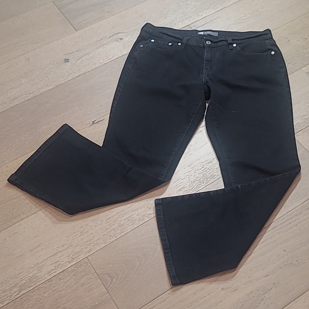 EUC Levi's Jeans Women's sz 12 Black 515 Mid Rise Bootcut Denim